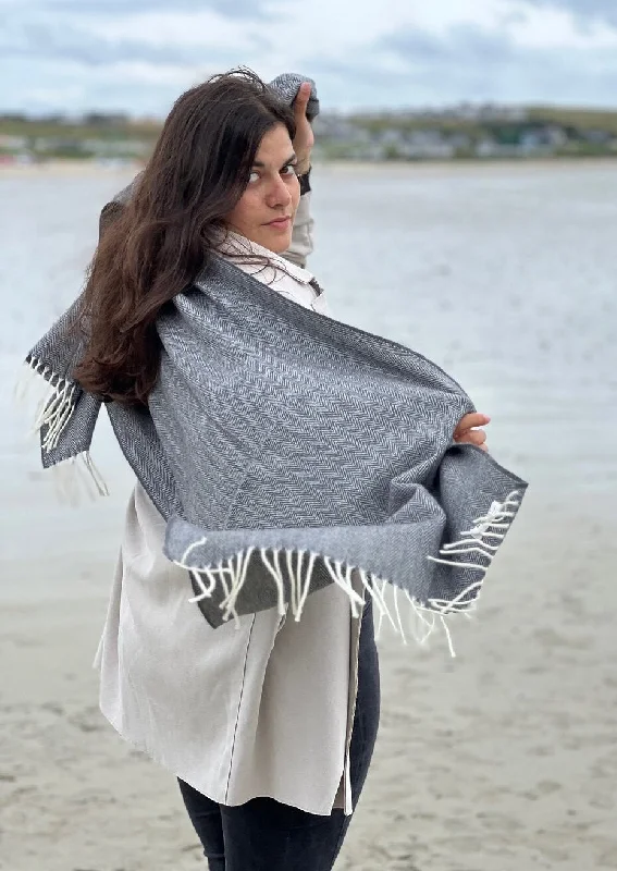 McNutt Cashmere Wrap | Uniform Grey