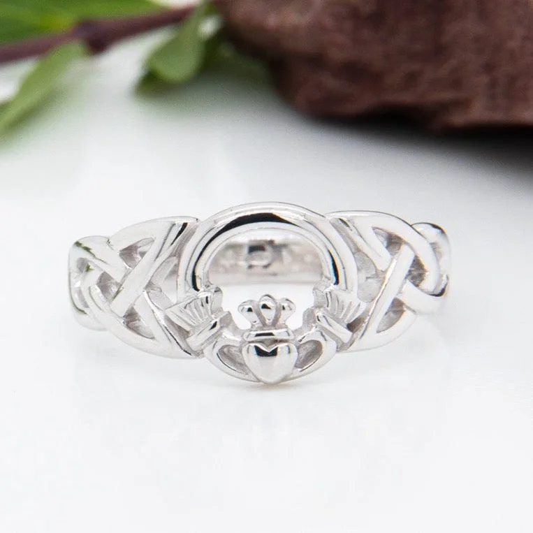 Sterling Silver Celtic Claddagh Ring